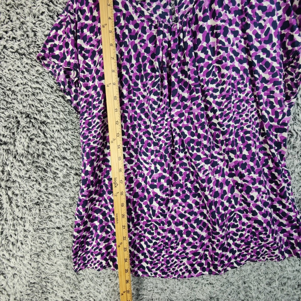 Boden Glam Leopard Cat Silk Blend Top Blouse Women 12 Purple Short Sleeve VNeck - Picture 3 of 9